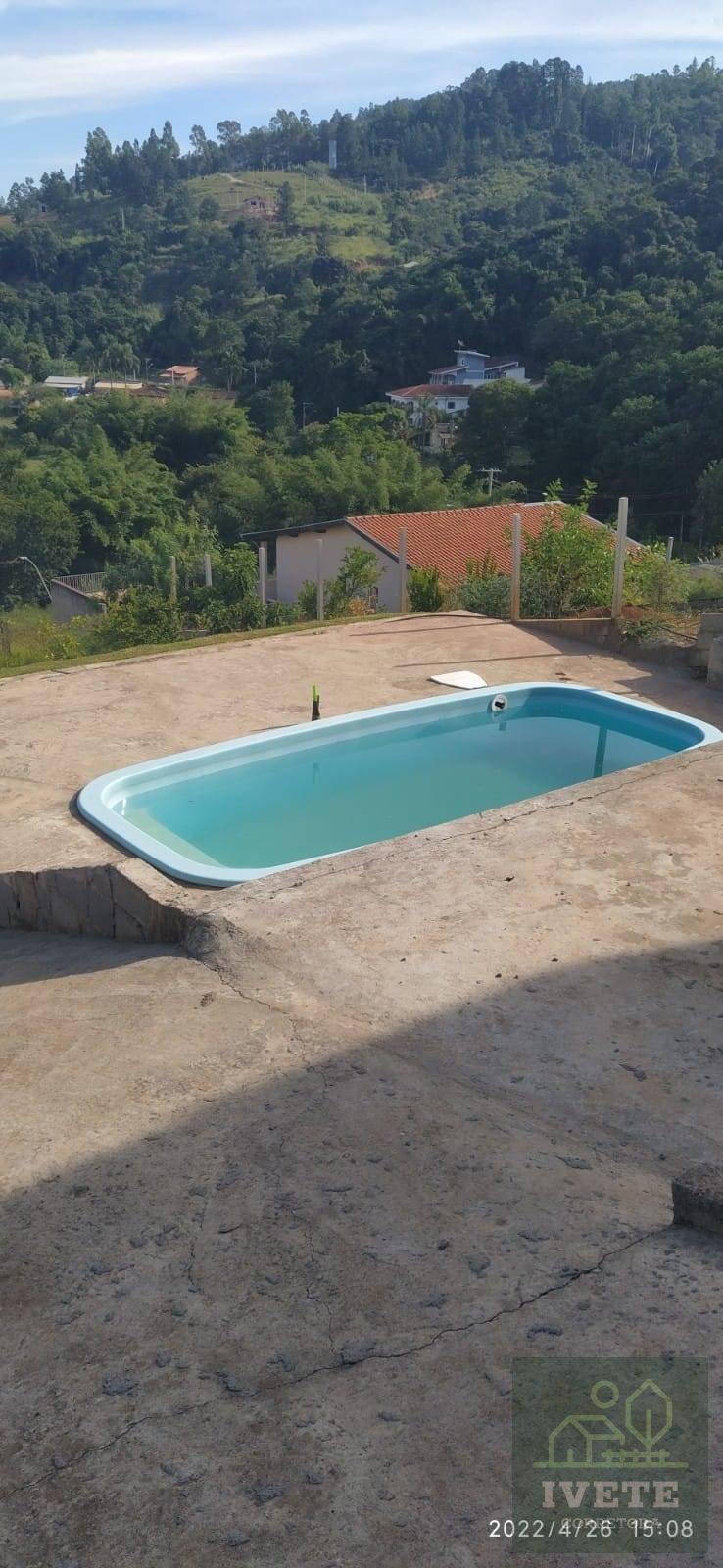 Casa com 2 quartos, 100m², à venda em Lindóia